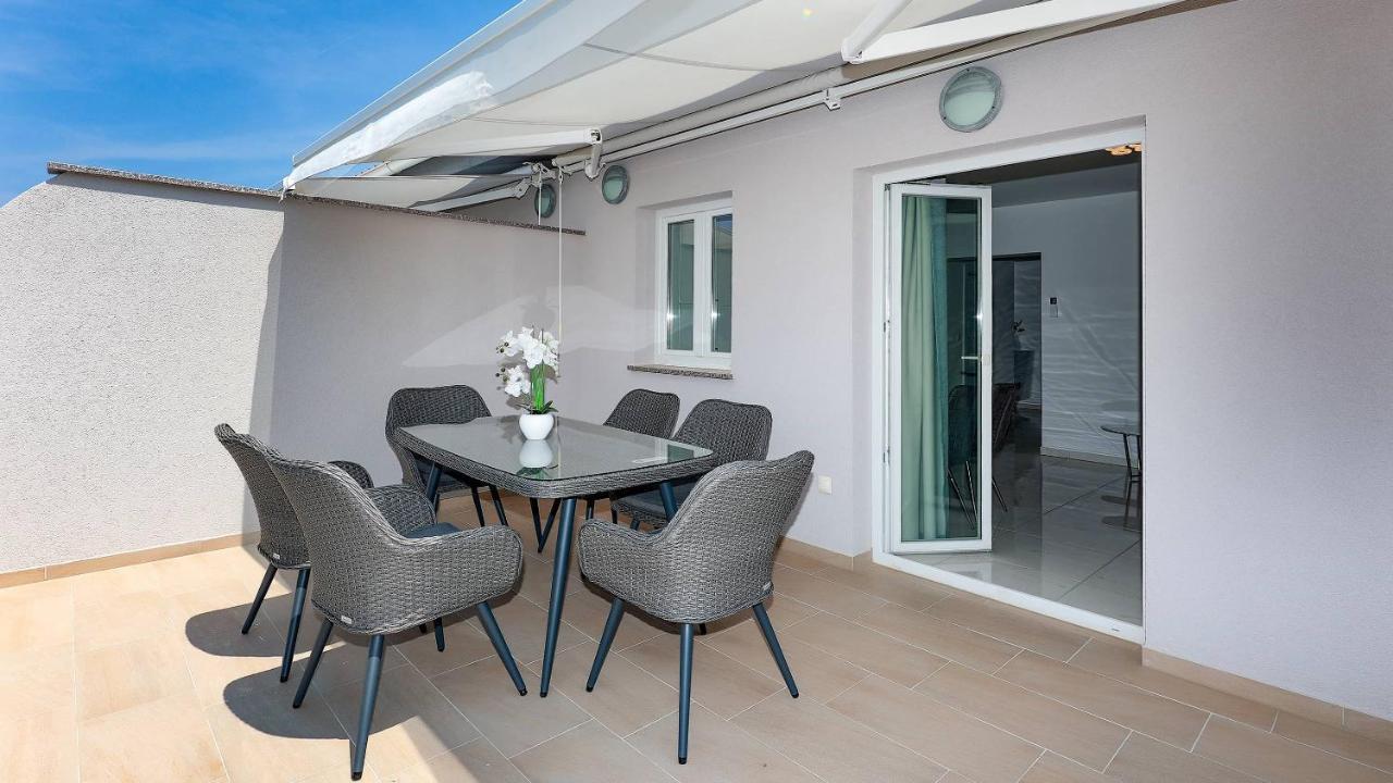 Apartmani "Villa Barbara" Novalja Exteriér fotografie