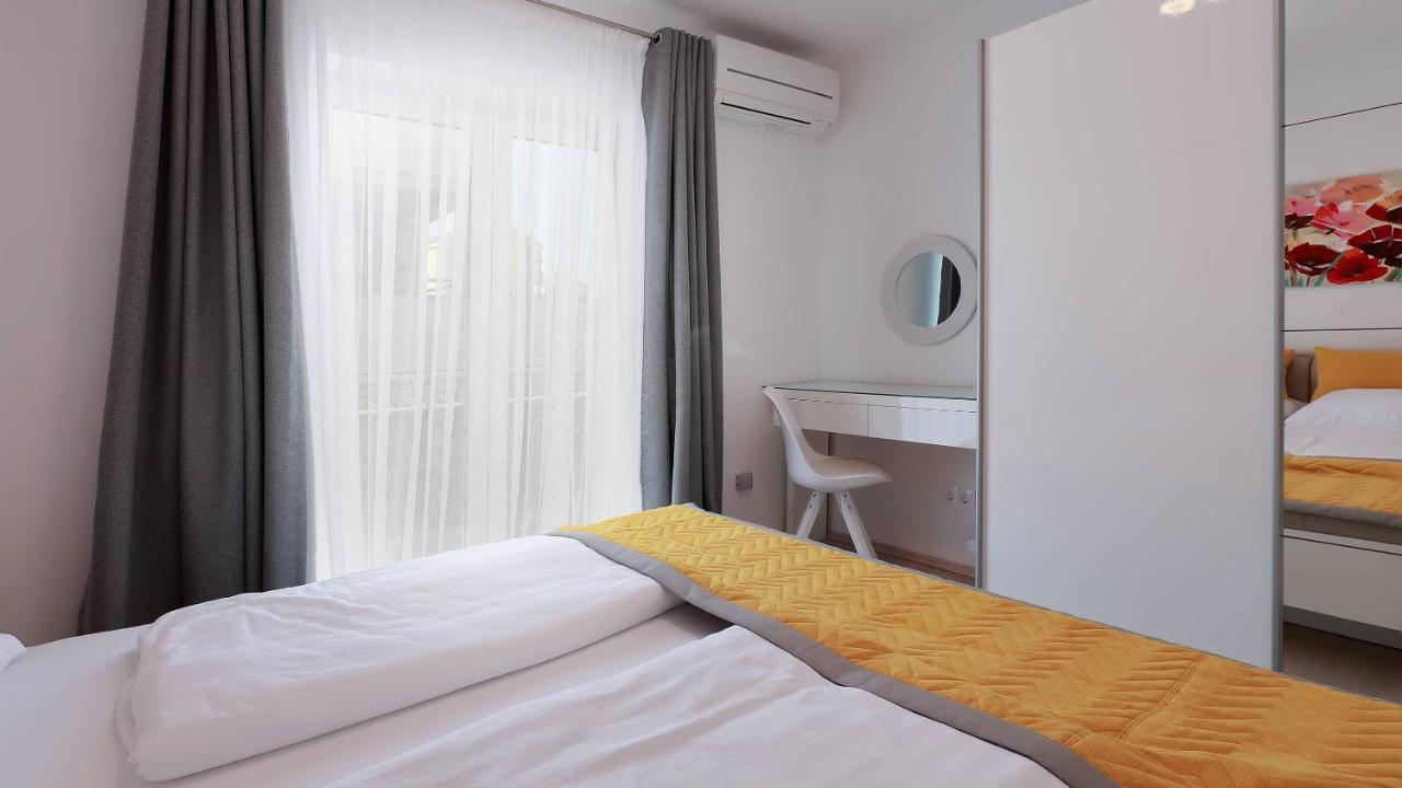 Apartmani "Villa Barbara" Novalja Exteriér fotografie